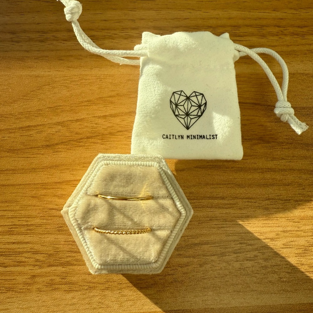 Minimalist Stacking Ring Set (Size 7, Ring Box No… - image 1